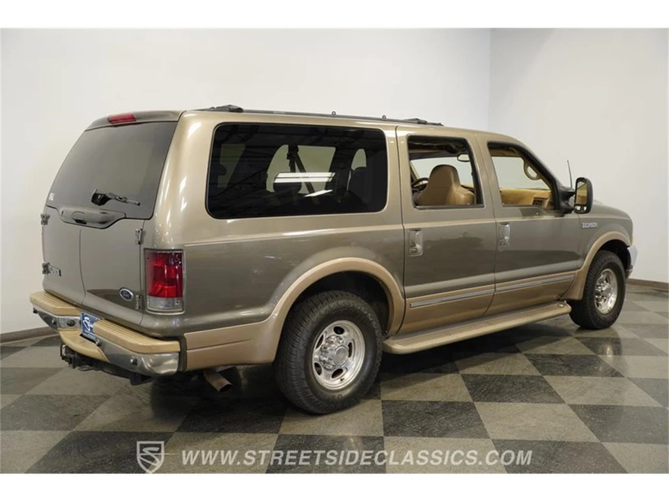 2002 Ford Excursion - Image 13 of 31