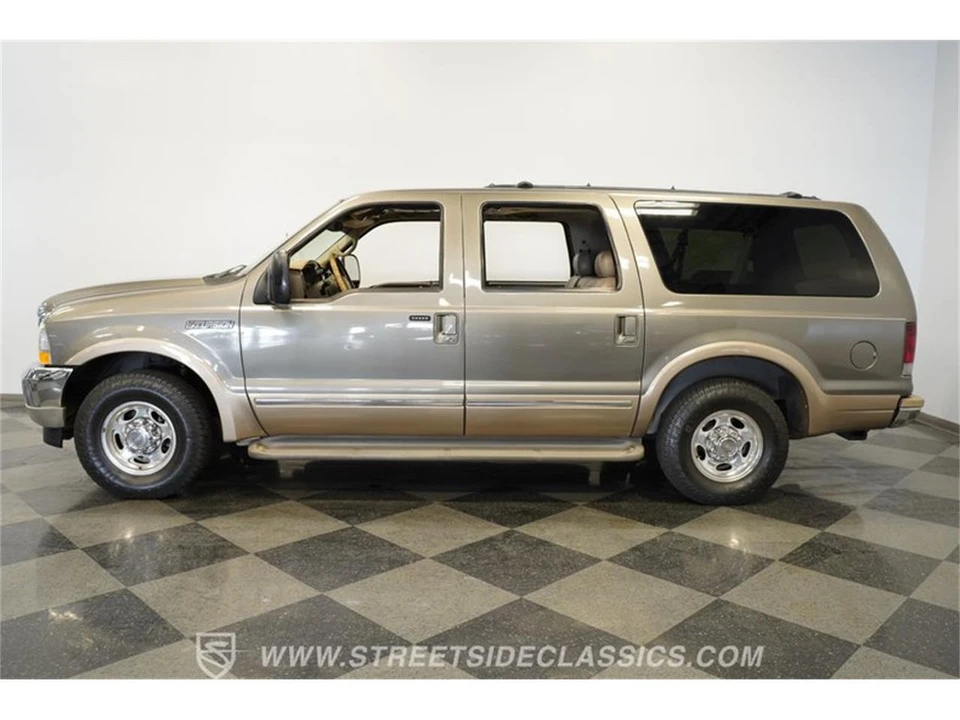 2002 Ford Excursion - Image 2 of 31