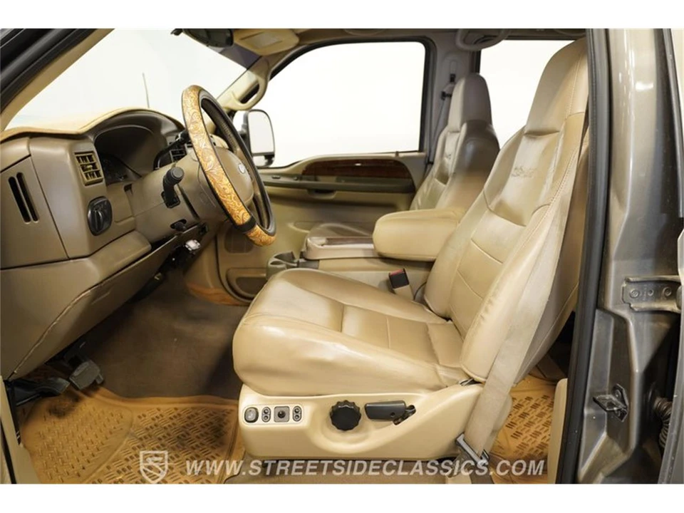 2002 Ford Excursion - Image 3 of 31