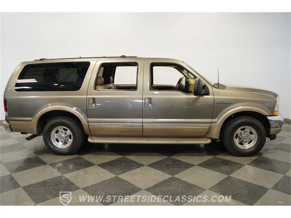 2002 Ford Excursion - Image 15 of 31