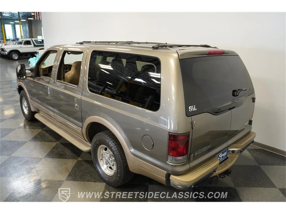 2002 Ford Excursion - Image 28 of 31