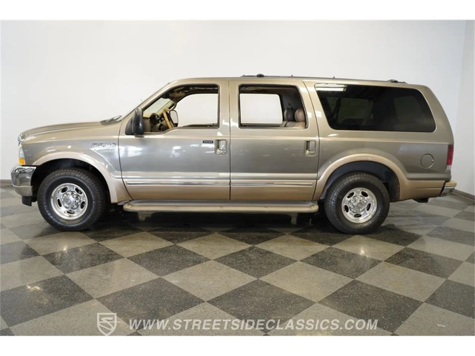 2002 Ford Excursion - Image 8 of 31