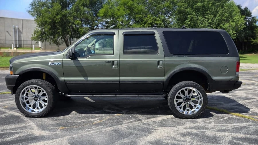 2002 Ford Excursion - Image 2 of 11