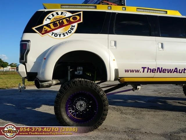 2002 Ford Excursion - Image 16 of 31