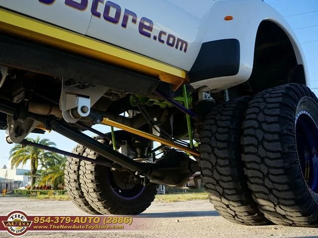 2002 Ford Excursion - Image 21 of 31