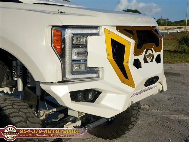 2002 Ford Excursion - Image 12 of 31