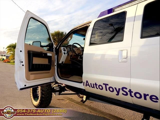 2002 Ford Excursion - Image 27 of 31