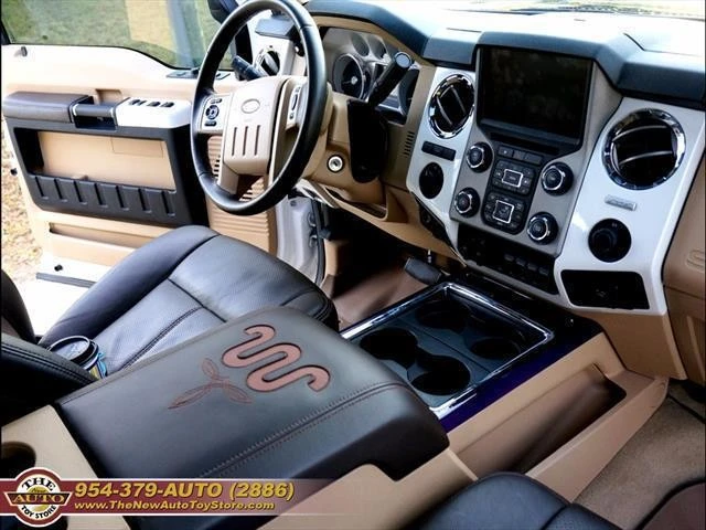 2002 Ford Excursion - Image 26 of 31