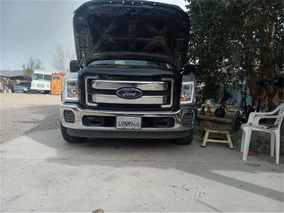 2002 Ford Excursion - Image 9 of 12