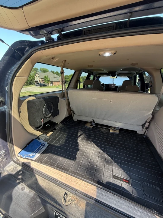 2002 Ford Excursion - Image 5 of 21