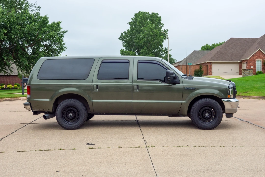 2002 Ford Excursion - Image 8 of 31