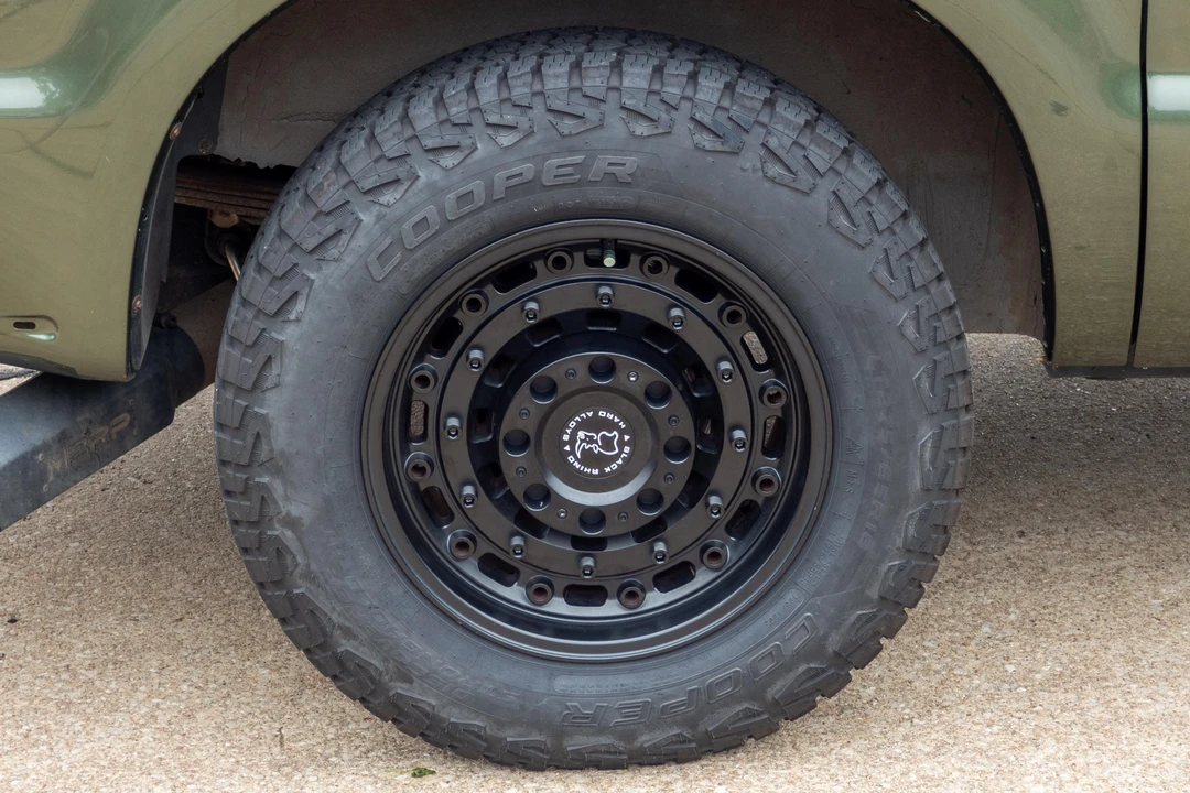 2002 Ford Excursion - Image 25 of 31