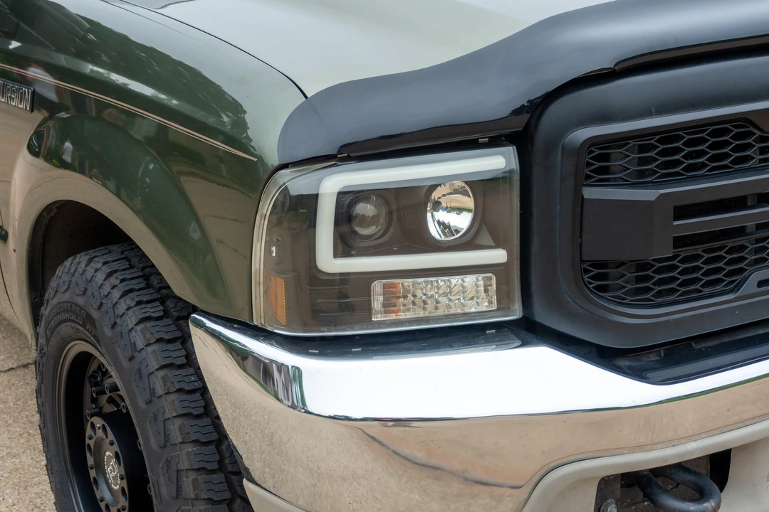 2002 Ford Excursion - Image 14 of 31