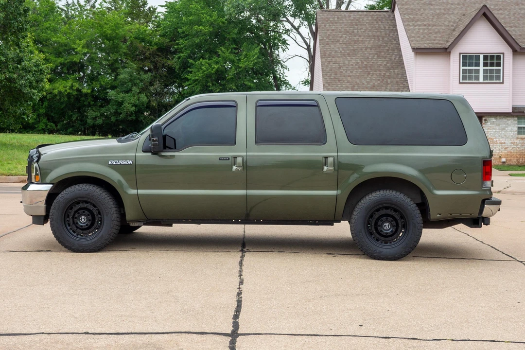 2002 Ford Excursion - Image 3 of 31