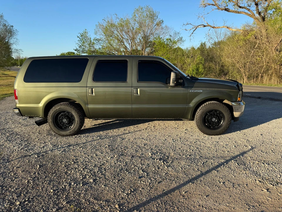2002 Ford Excursion - Image 12 of 31