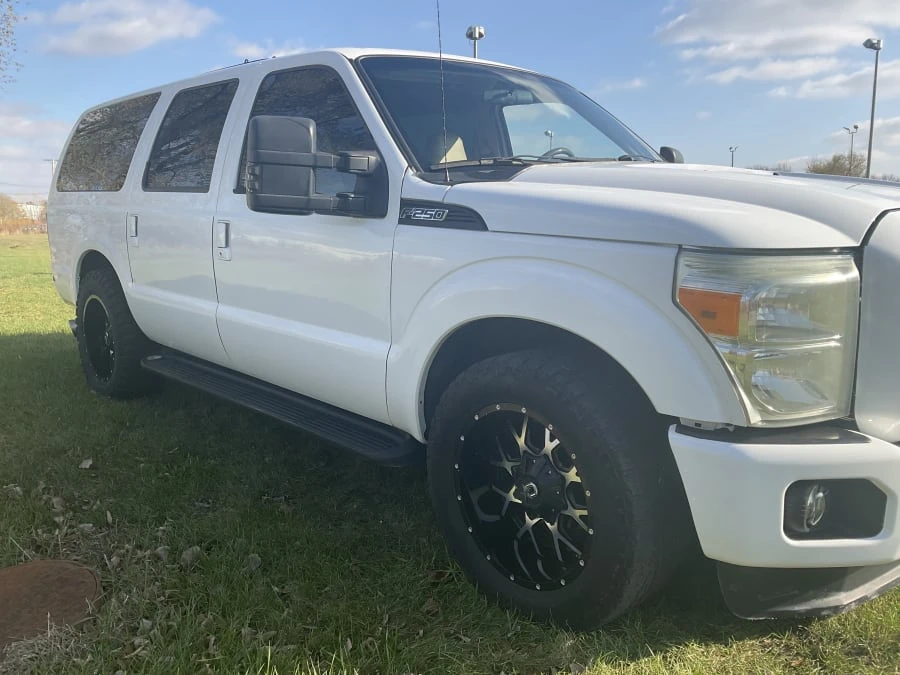 2002 Ford Excursion - Image 6 of 14