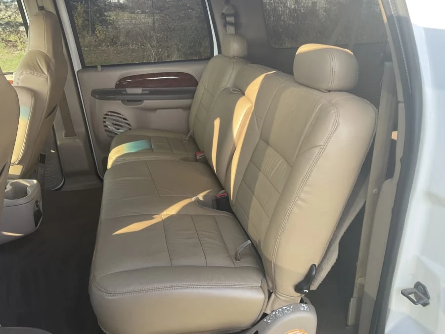 2002 Ford Excursion - Image 10 of 14