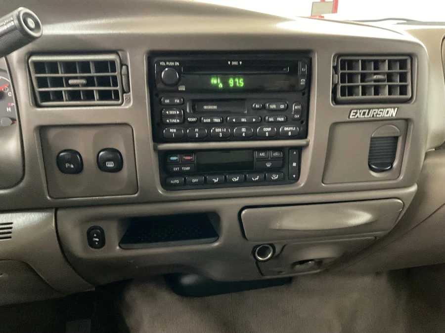 2002 Ford Excursion - Image 11 of 14