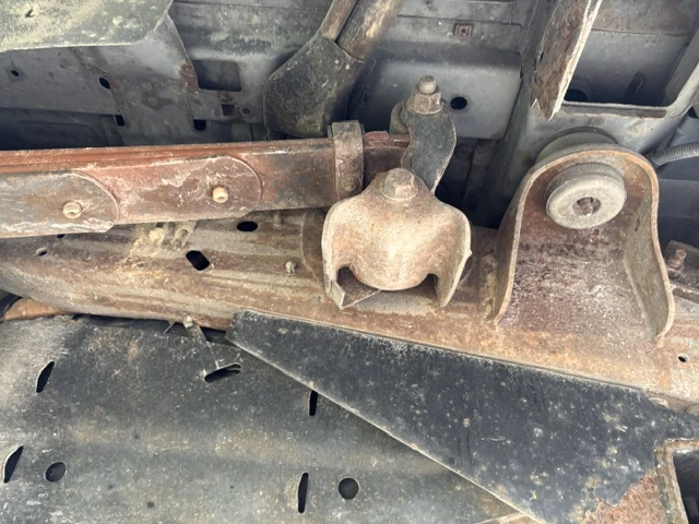 2002 Ford Excursion - Image 12 of 21