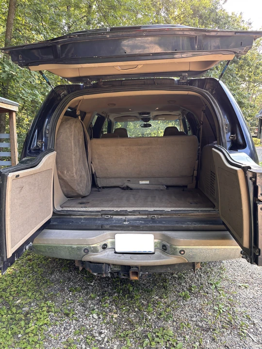 2002 Ford Excursion - Image 8 of 21