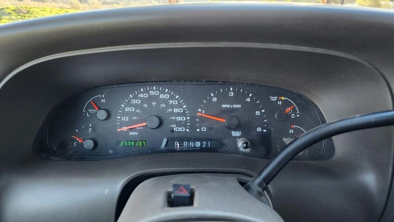 2002 Ford Excursion - Image 22 of 31