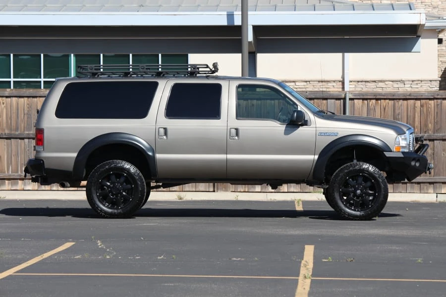 2002 Ford Excursion - Image 17 of 30