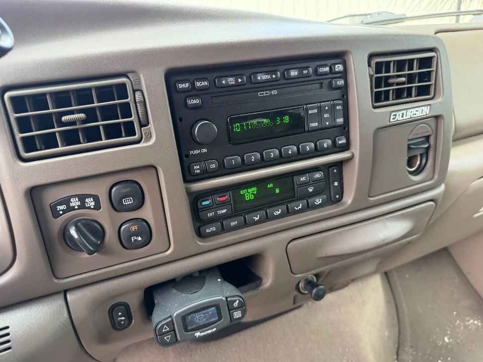 2002 Ford Excursion - Image 4 of 6