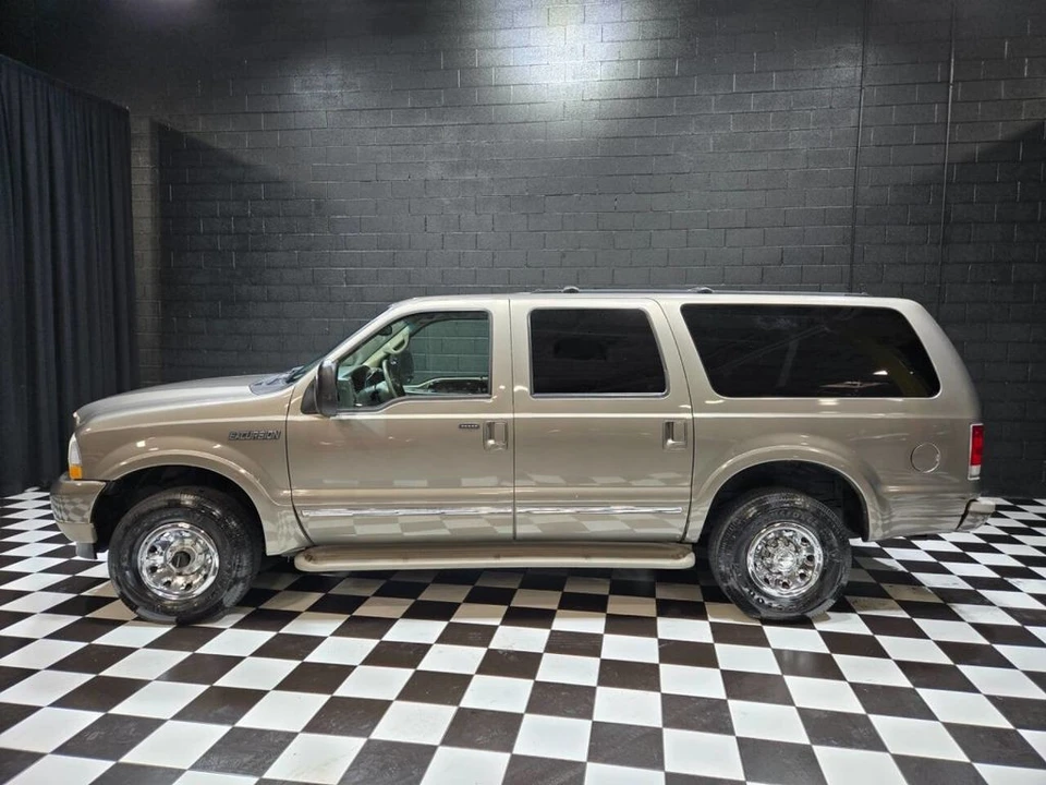 2002 Ford Excursion - Image 2 of 12