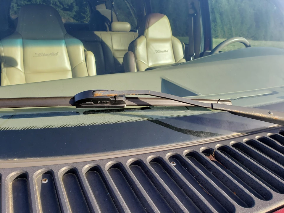 2002 Ford Excursion - Image 27 of 31