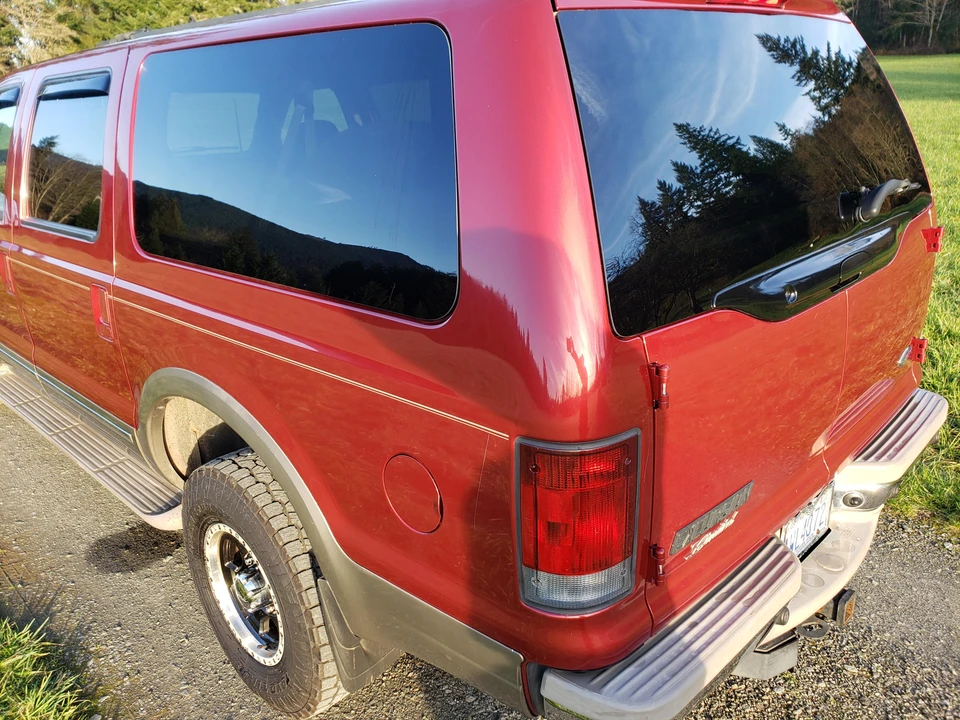 2002 Ford Excursion - Image 16 of 31