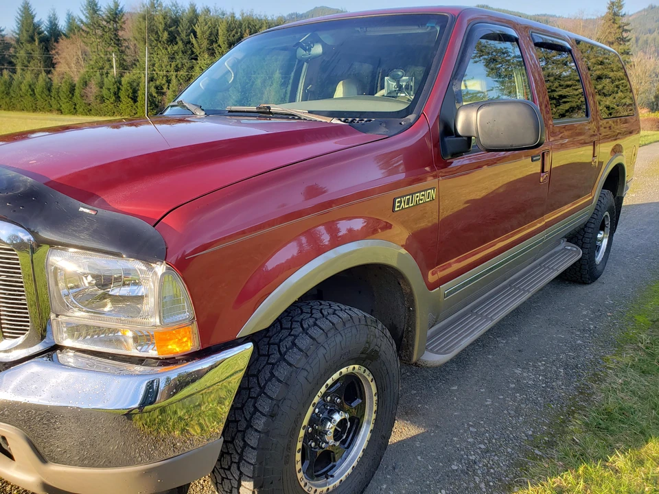 2002 Ford Excursion - Image 13 of 31