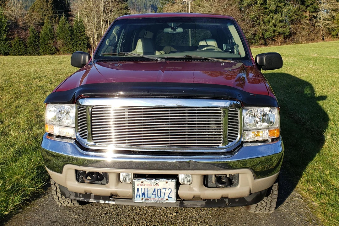 2002 Ford Excursion - Image 2 of 31