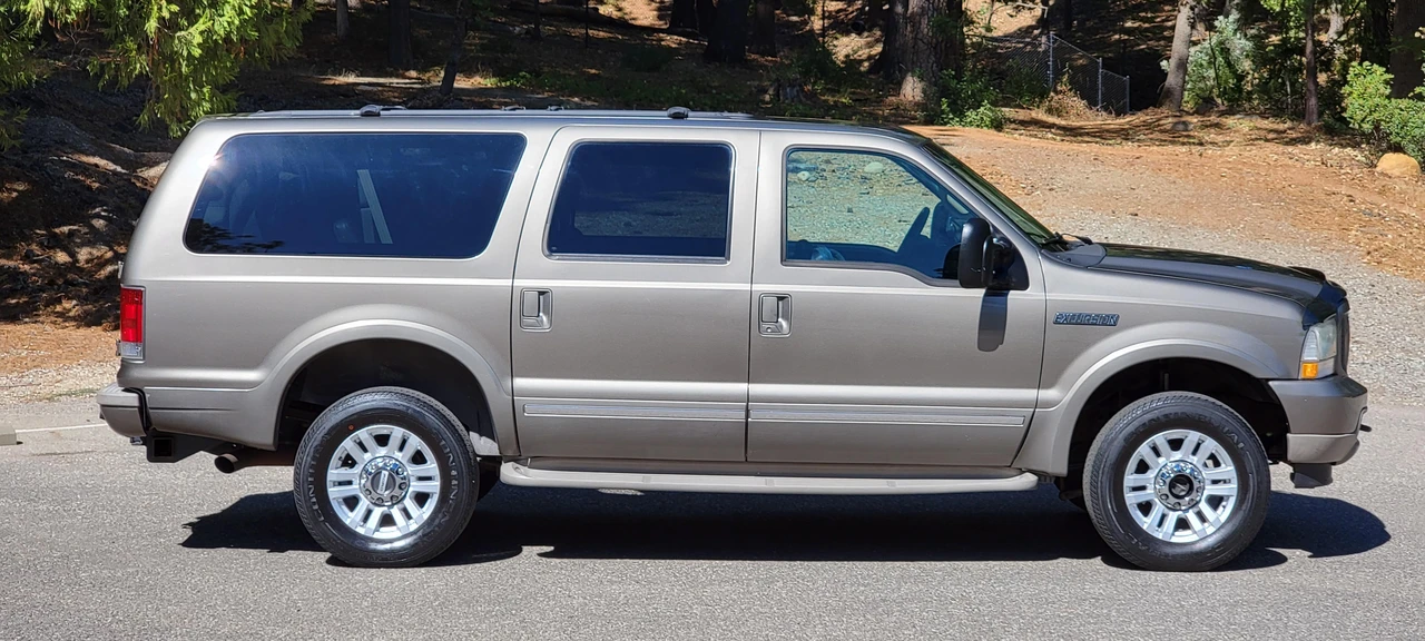 2002 Ford Excursion - Image 12 of 31