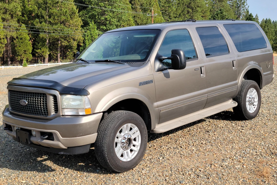 2002 Ford Excursion - Image 2 of 31