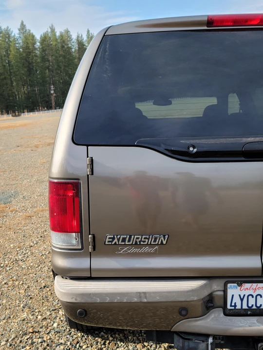 2002 Ford Excursion - Image 28 of 31