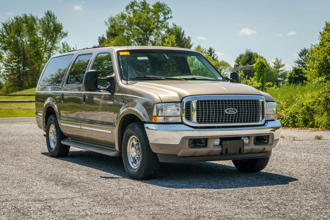 2002 Ford Excursion - Image 19 of 31