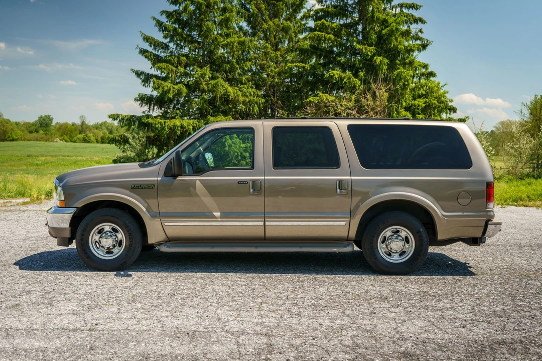 2002 Ford Excursion - Image 7 of 31
