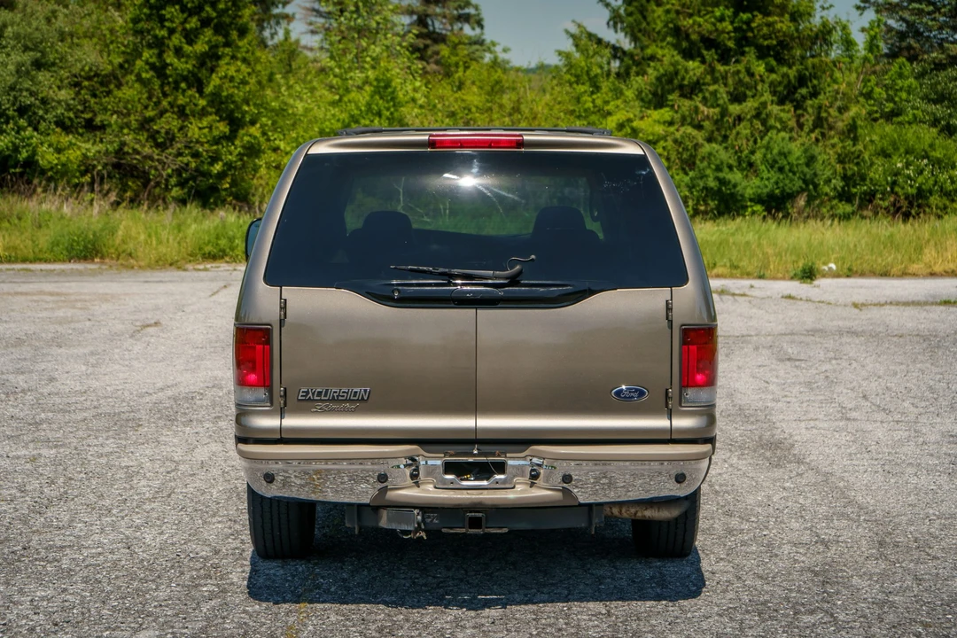 2002 Ford Excursion - Image 10 of 31