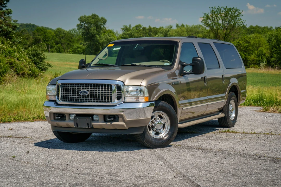 2002 Ford Excursion - Image 4 of 31