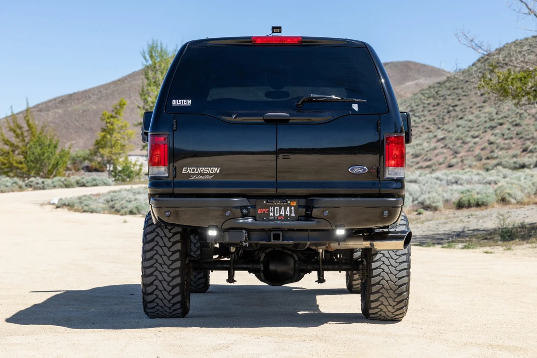 2002 Ford Excursion - Image 15 of 31