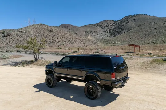 2002 Ford Excursion - Image 4 of 31