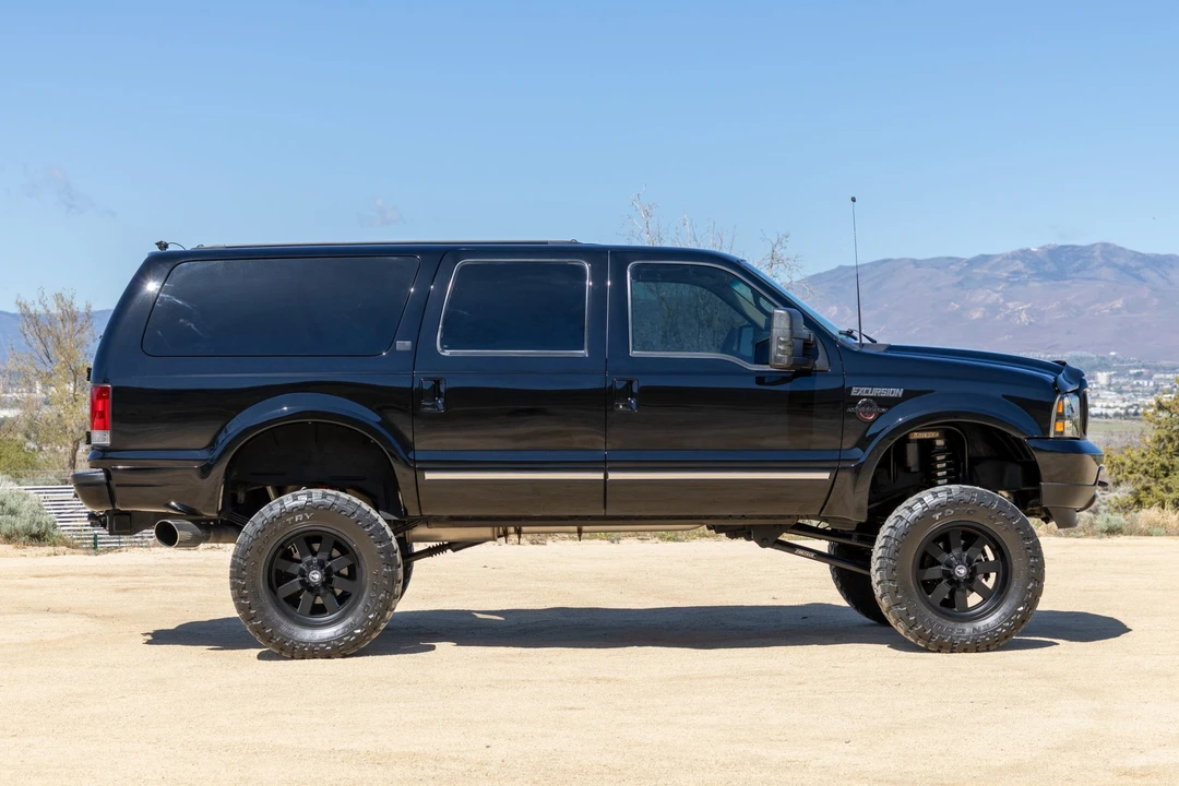 2002 Ford Excursion - Image 8 of 31