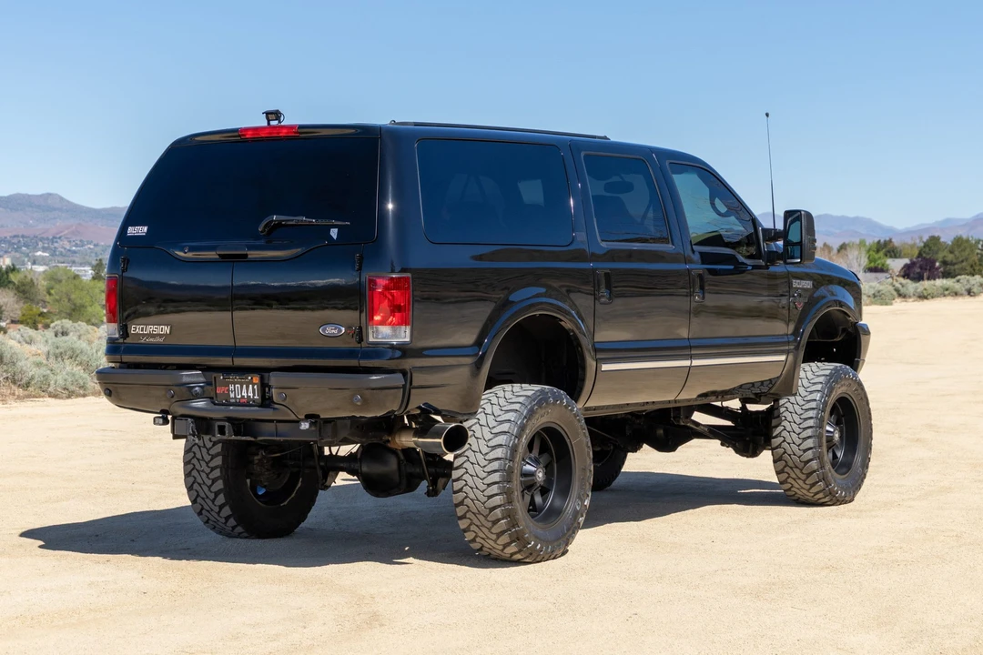 2002 Ford Excursion - Image 7 of 31