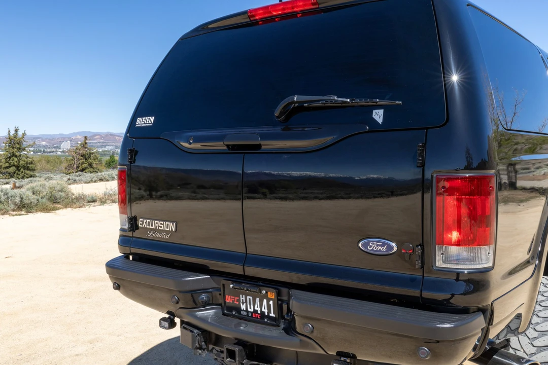 2002 Ford Excursion - Image 20 of 31