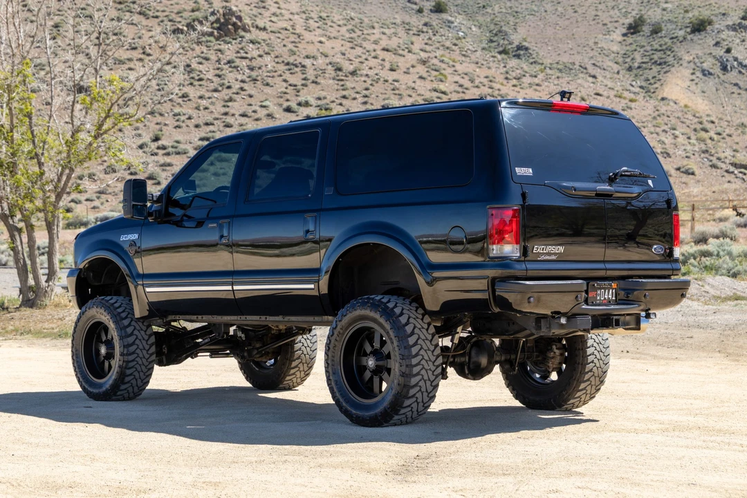 2002 Ford Excursion - Image 14 of 31