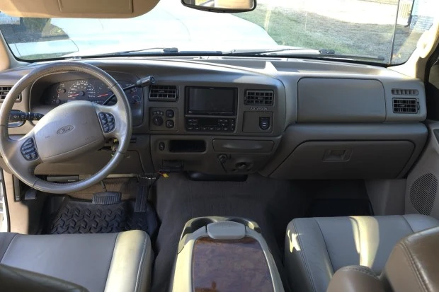 2002 Ford Excursion - Image 5 of 8