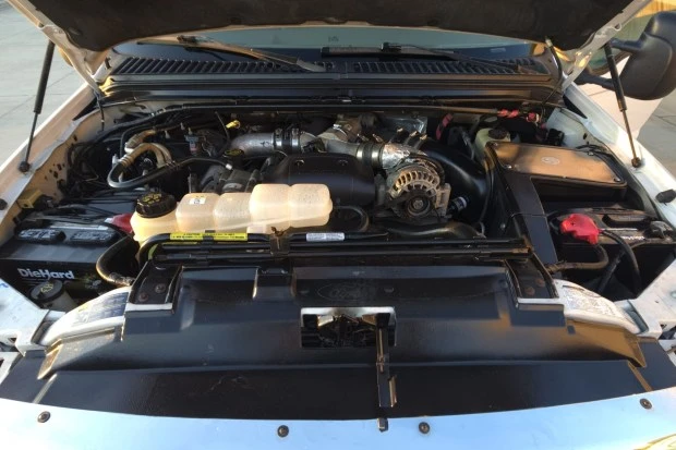 2002 Ford Excursion - Image 6 of 8