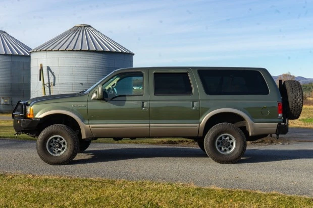 2002 Ford Excursion - Image 3 of 7