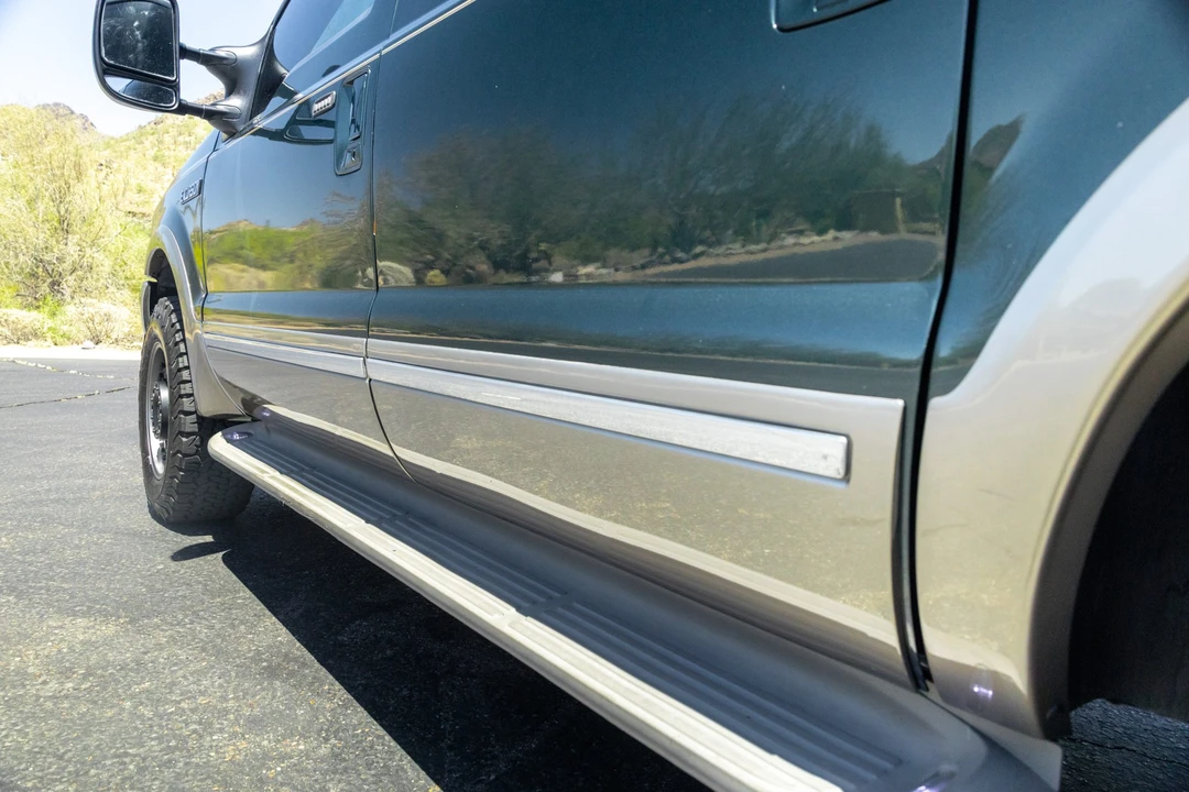 2002 Ford Excursion - Image 22 of 31