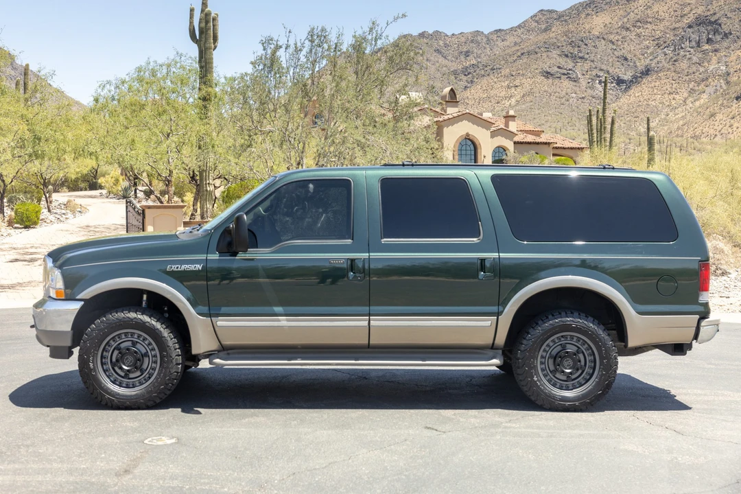 2002 Ford Excursion - Image 9 of 31